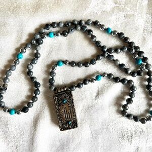 Elegant Silver and Turquoise Beaded Necklace